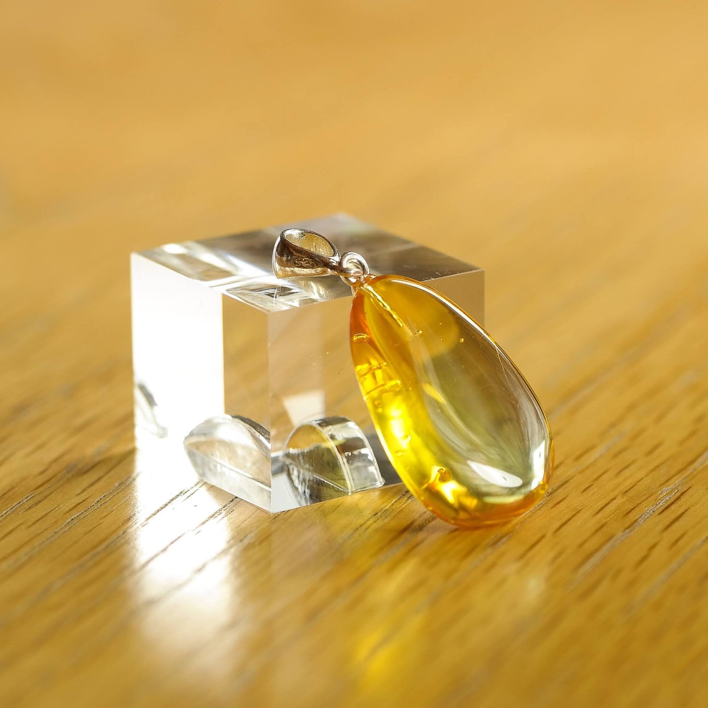 Statement Amber Pendant