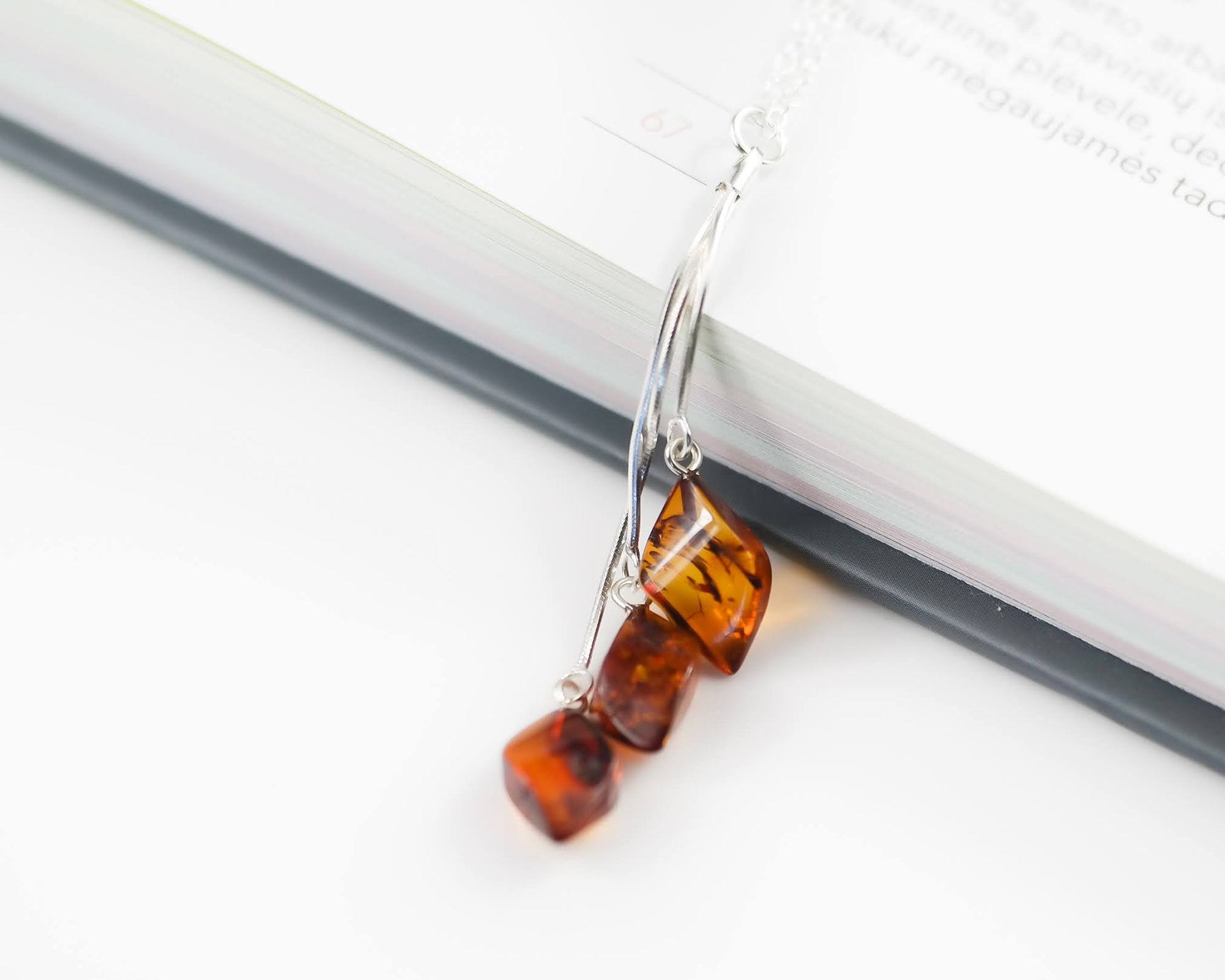 pendant amber