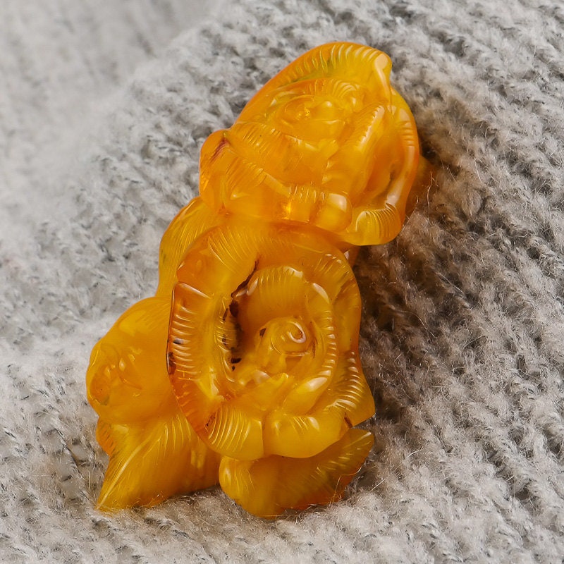 Amber Amulet Rose