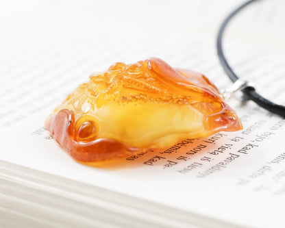 Amber Amulet of Flower
