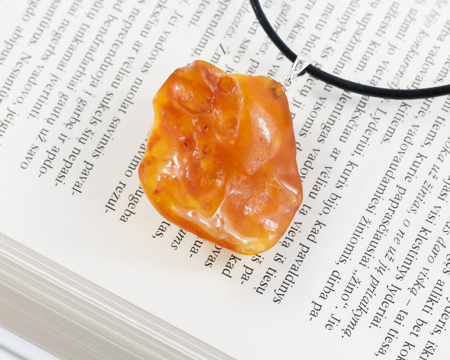 Amber Amulet of Flower
